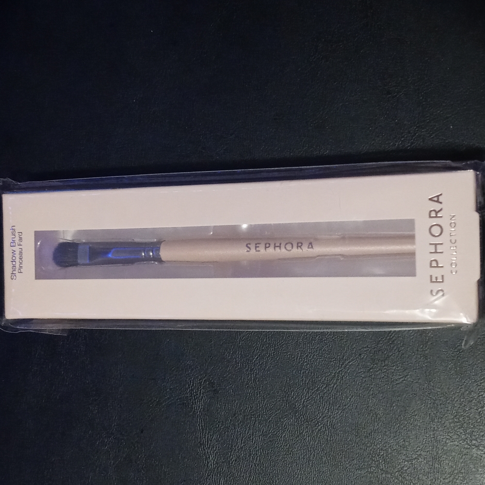 Shadow brush